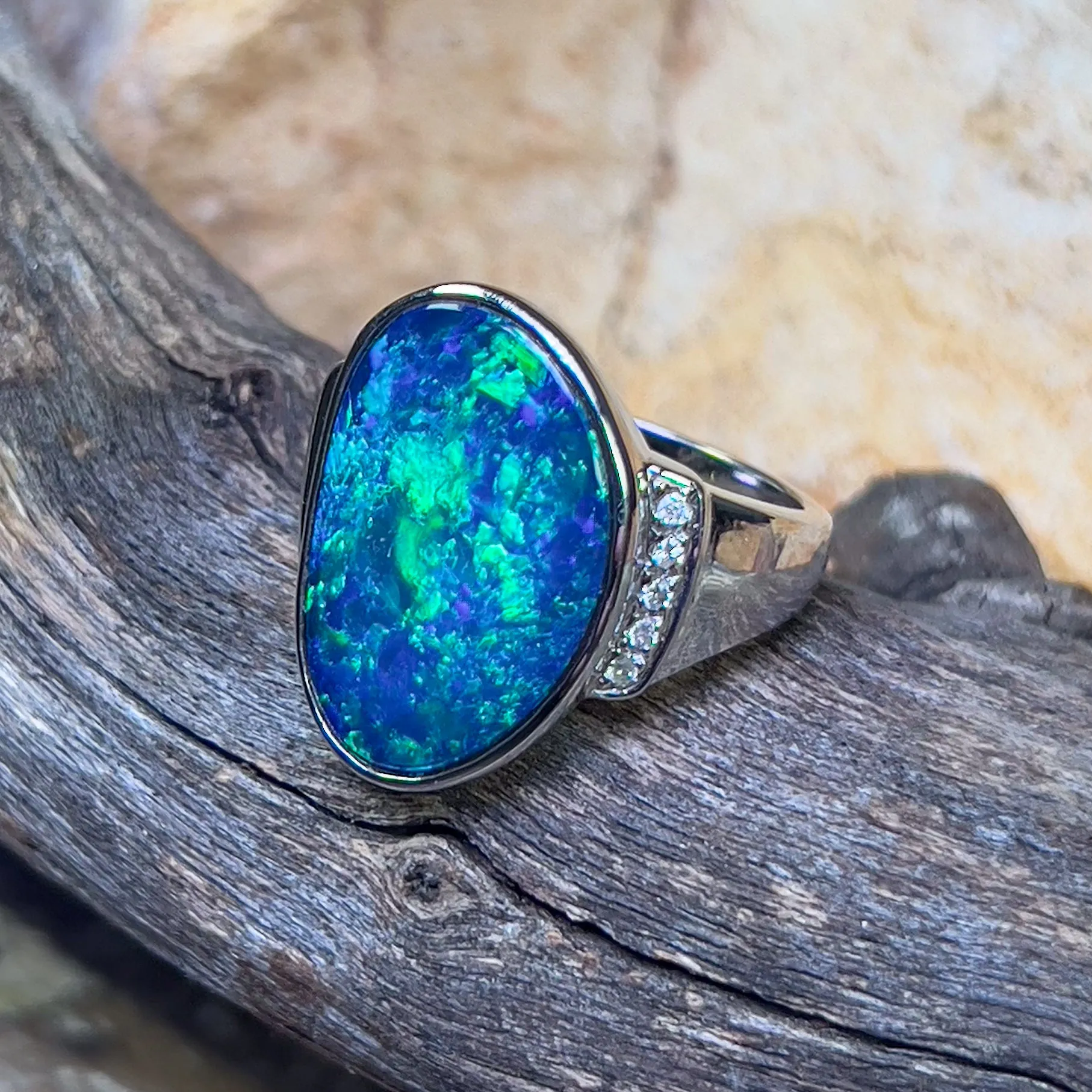 14kt White Gold Blue Green Opal doublet diamond ring