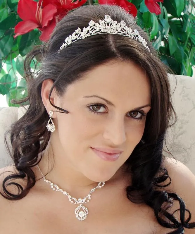 Beautiful Dainty Crystal Bridal Tiara