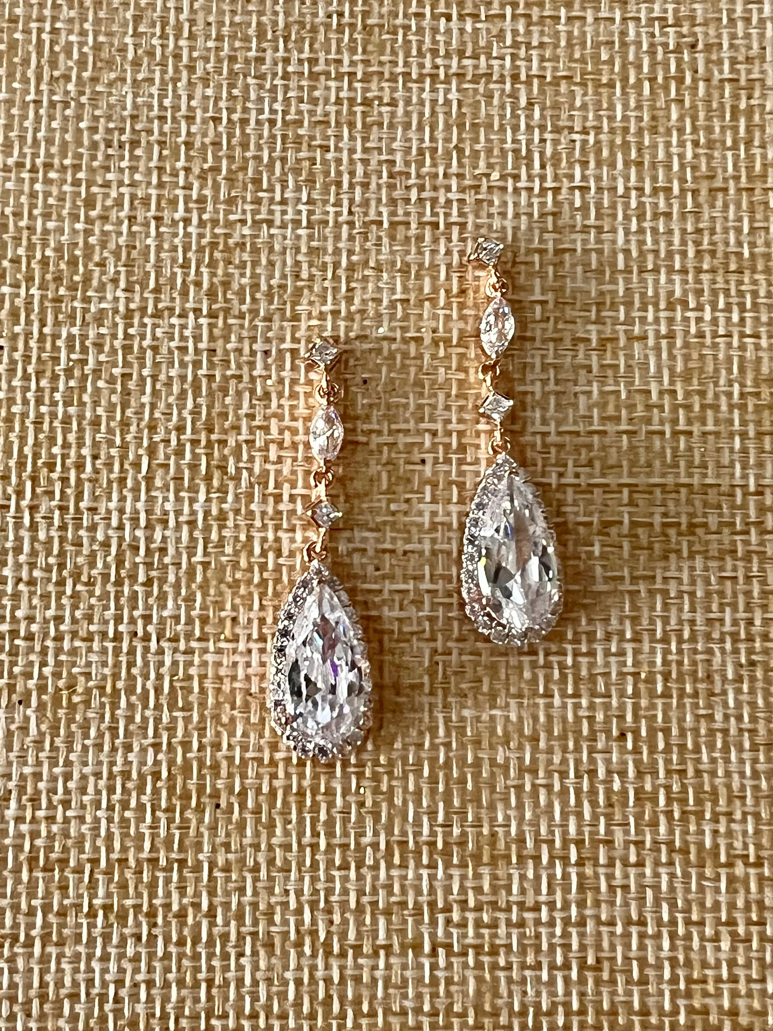 Bridal Earrings, Zirconia Wedding Earring, Dainty Teardrop Earring