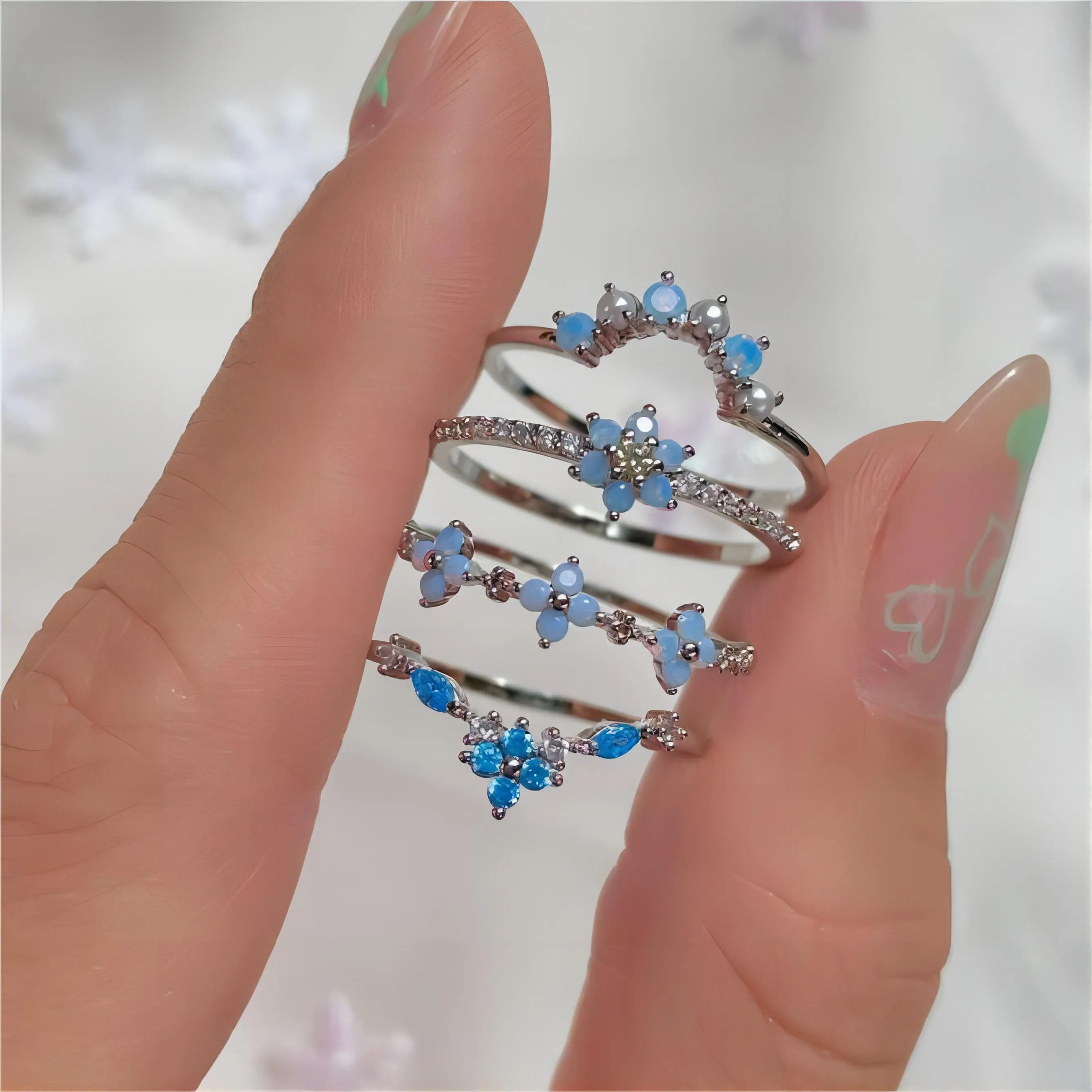 Chic 2 Pieces Crystal Floral Matching Ring Set