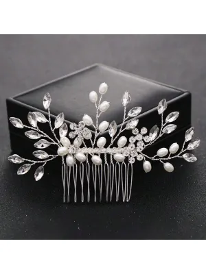 Crystal Flower Bridal Comb, Silver-Tone Accessory, Wedding Comb, Bridal Hair Comb, Wedding Hair Accessory, Bridal Hair Clip, Hair Decoration Elegant Tiaras