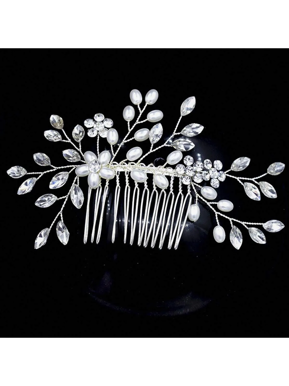 Crystal Flower Bridal Comb, Silver-Tone Accessory, Wedding Comb, Bridal Hair Comb, Wedding Hair Accessory, Bridal Hair Clip, Hair Decoration Elegant Tiaras