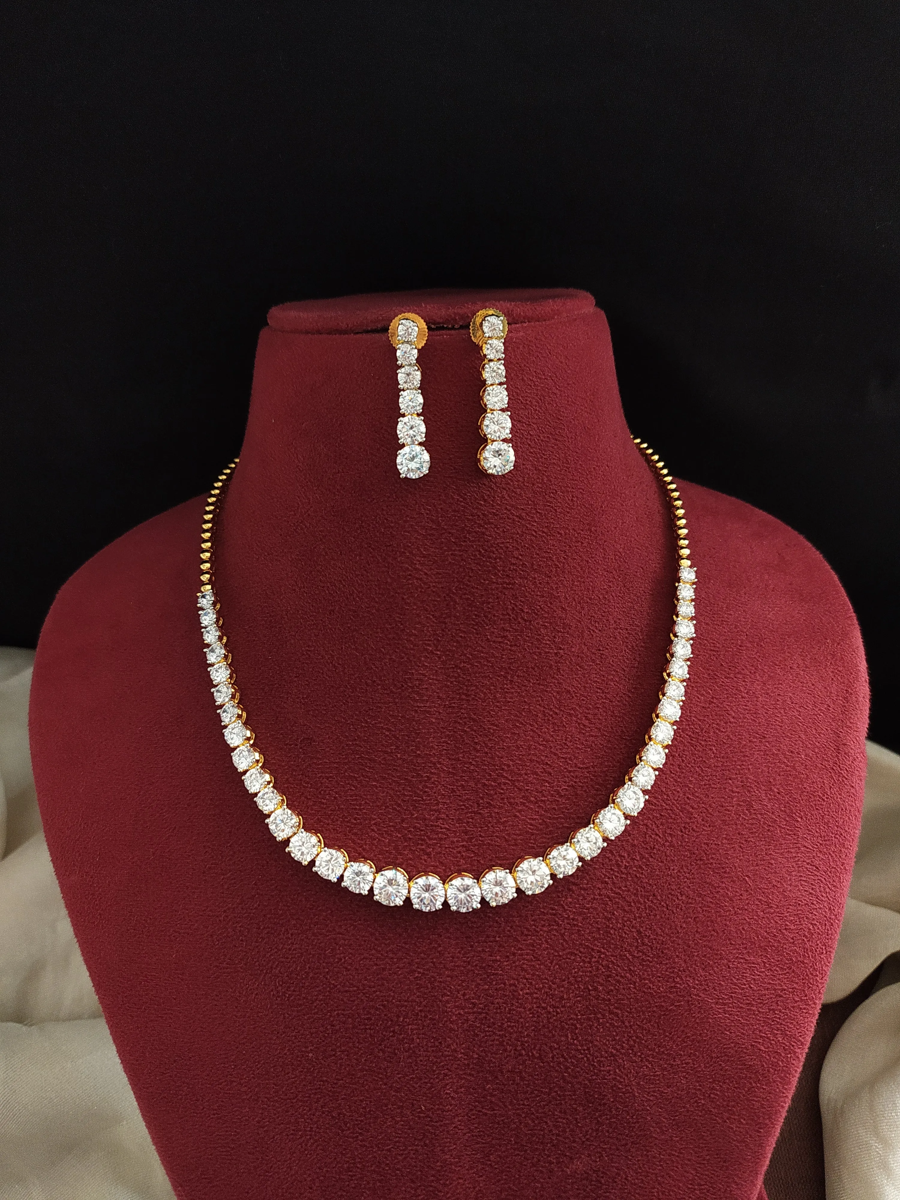 The Reversible Wonder Single Layer White Zircon Necklace set