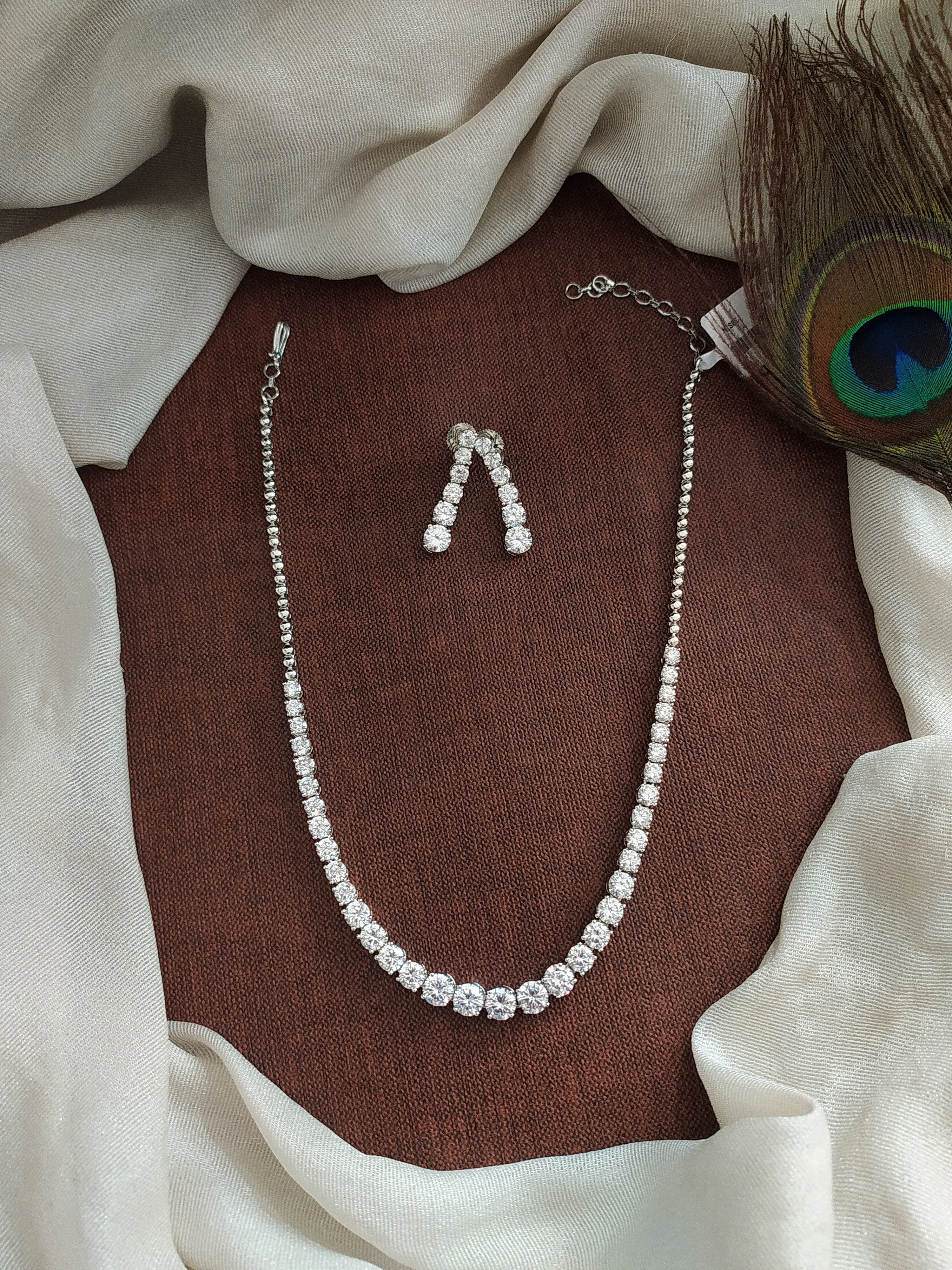 The Reversible Wonder Single Layer White Zircon Necklace set