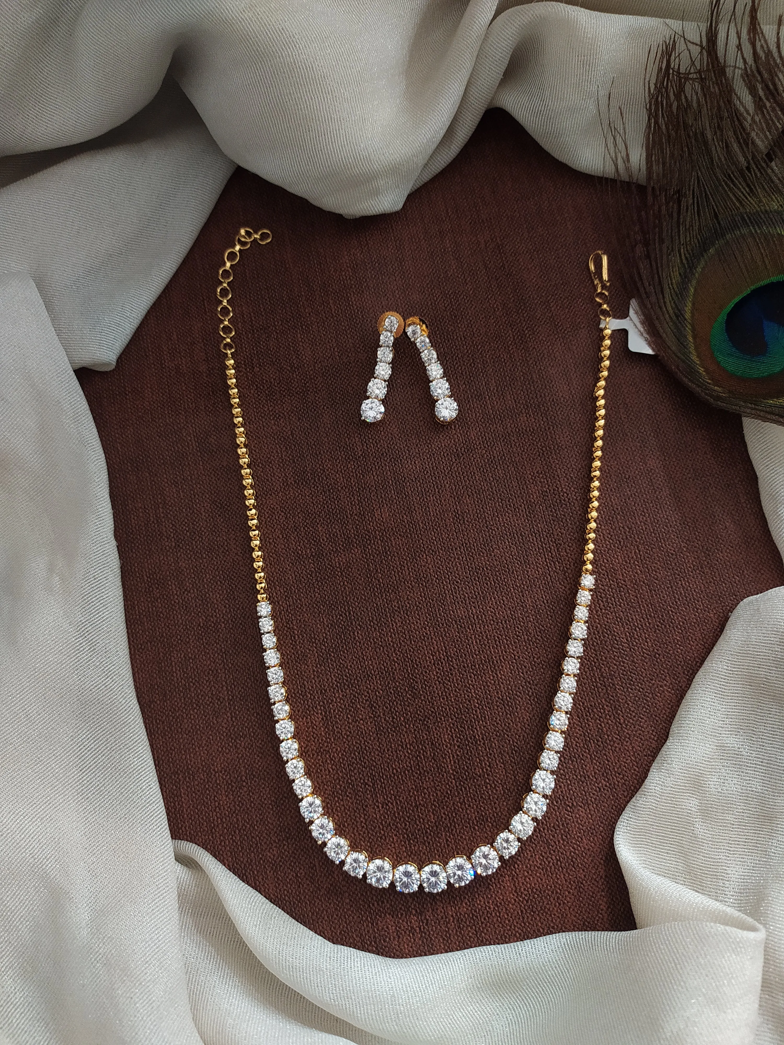 The Reversible Wonder Single Layer White Zircon Necklace set