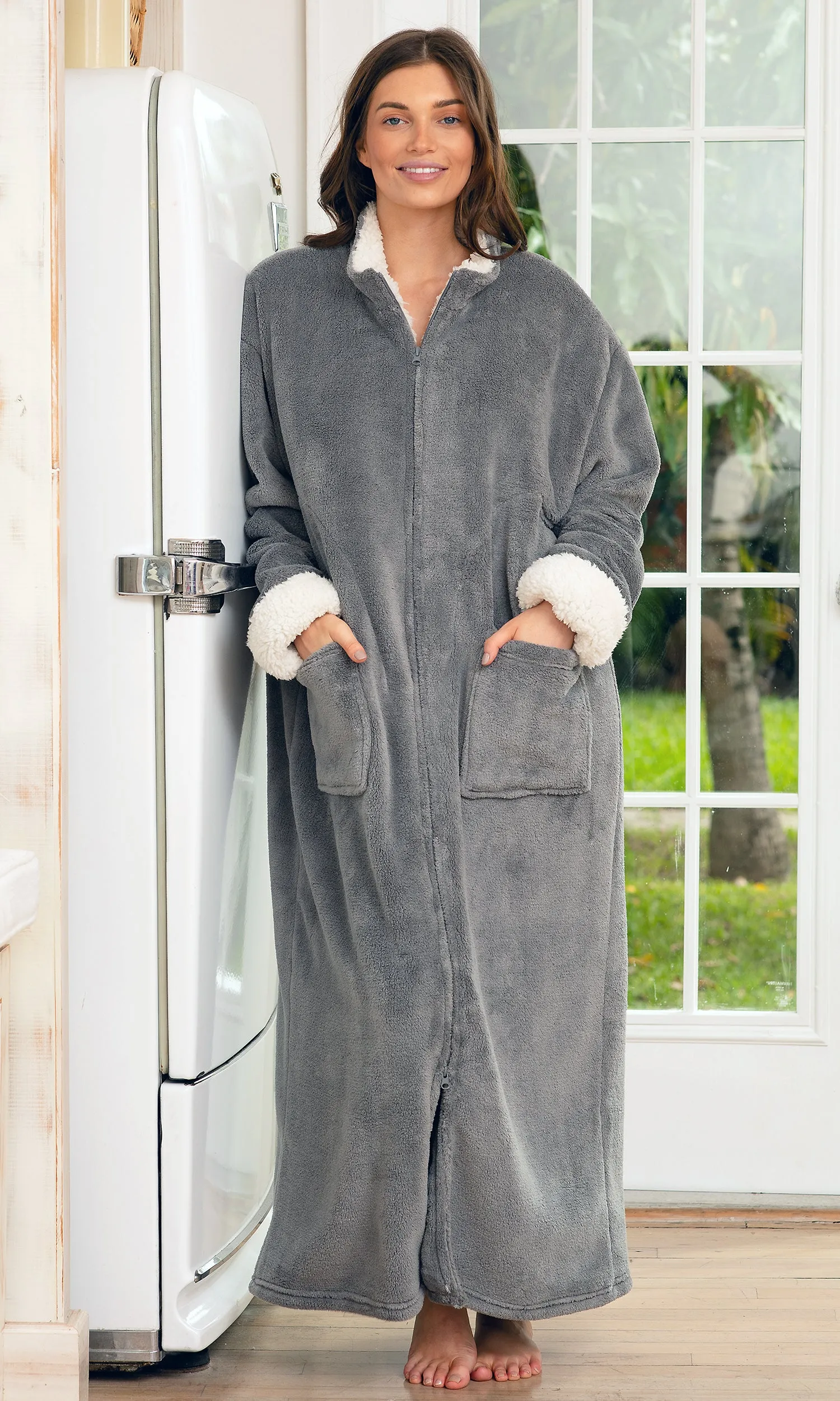 Women's Zip Up Plush Robe, Oversized Bathrobe with Two Way Zipper